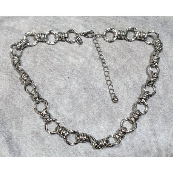 2028 Elegant Textured Link Silver Tone Chain Necklace - Picture 5 of 5